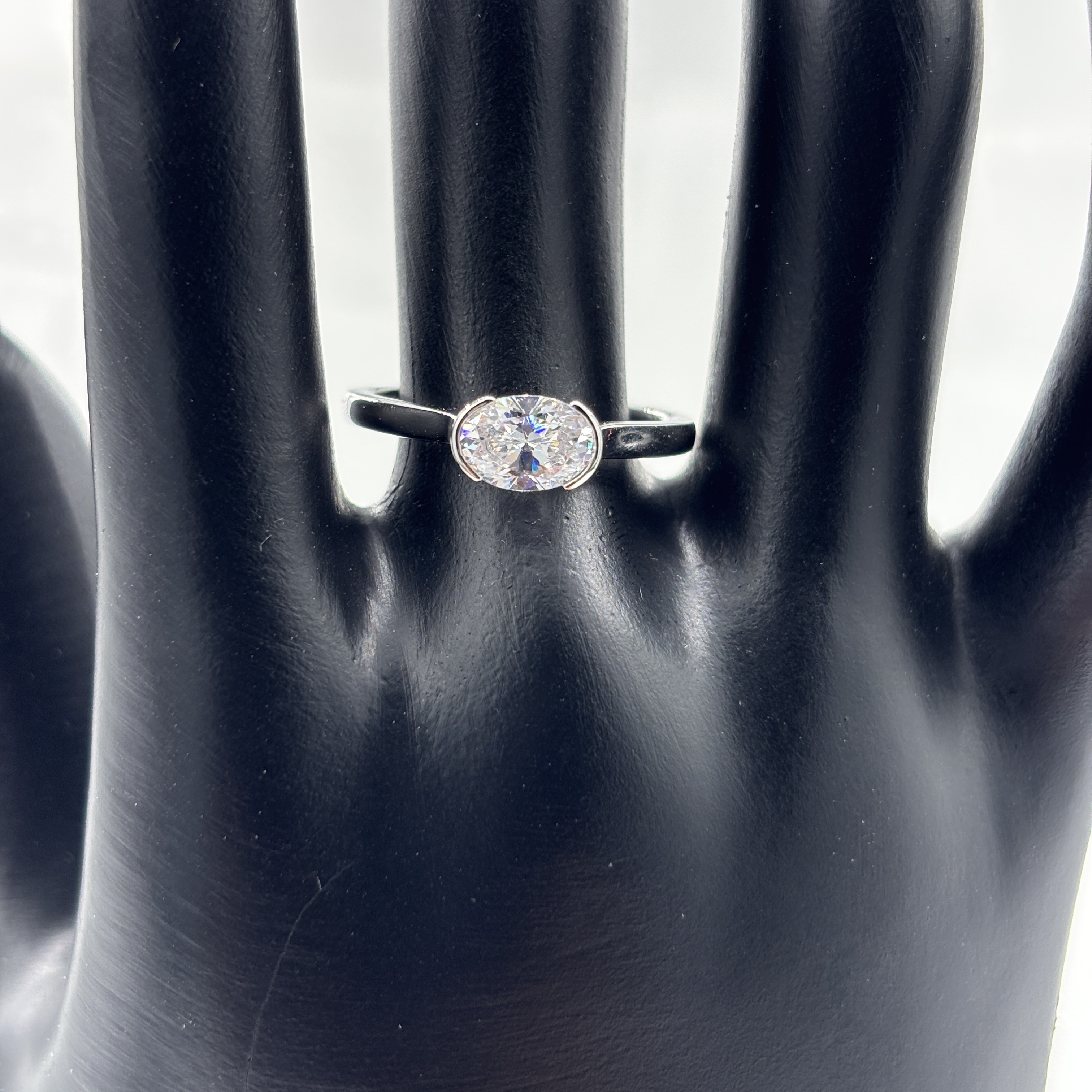 925 Sterling Silver 1 Carat Oval Moissanite Solitaire Engagement Ring Bezel Set Brilliant Sparkle Wedding Jewelry for Women