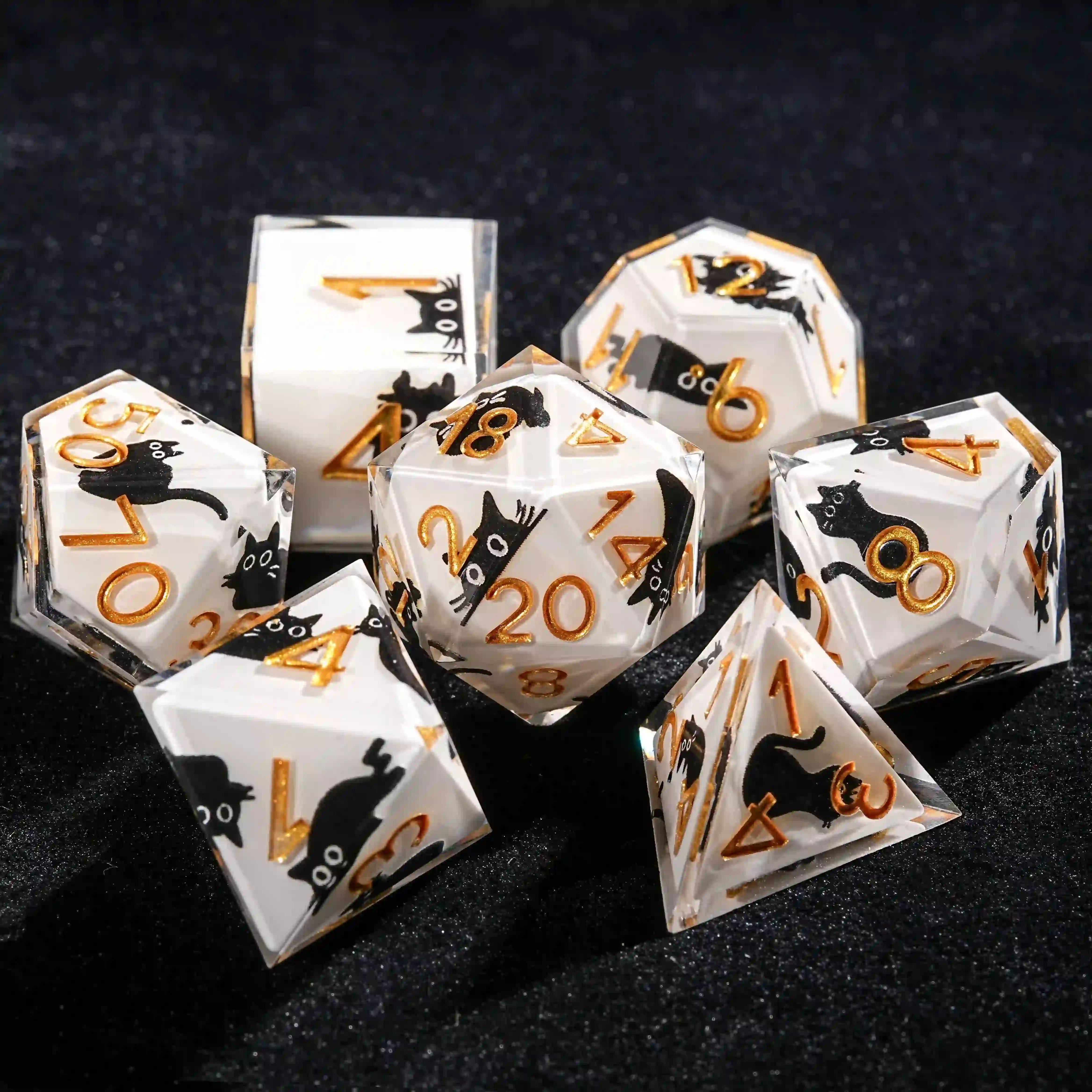 TRPG Lucky Companion - Black Cat Sticker Resin DND Dice Set | Bear Dice