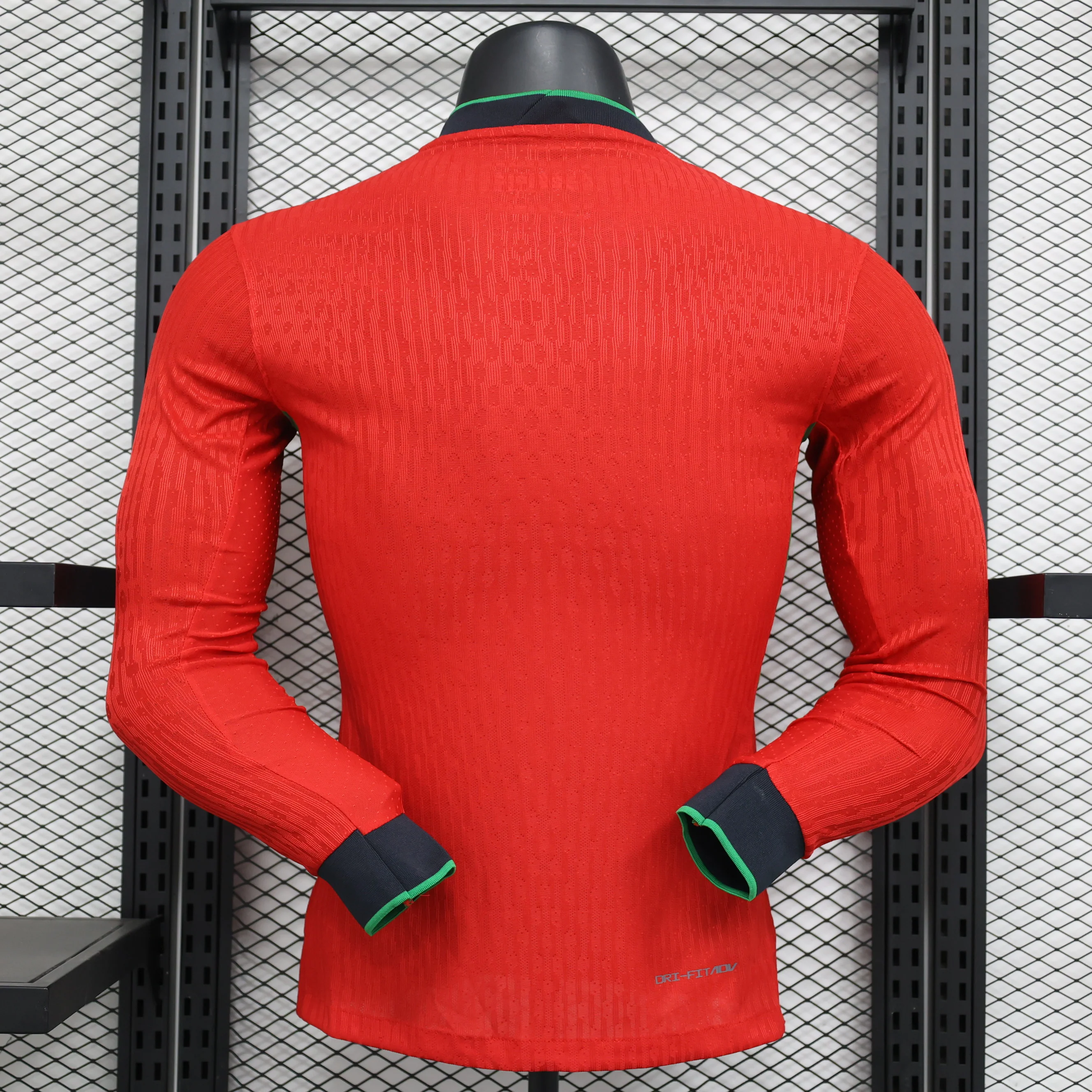 CAMISOLA MANGA LONGA DE PORTUGAL 24/25 VERMELHO - VERSO PLAYER