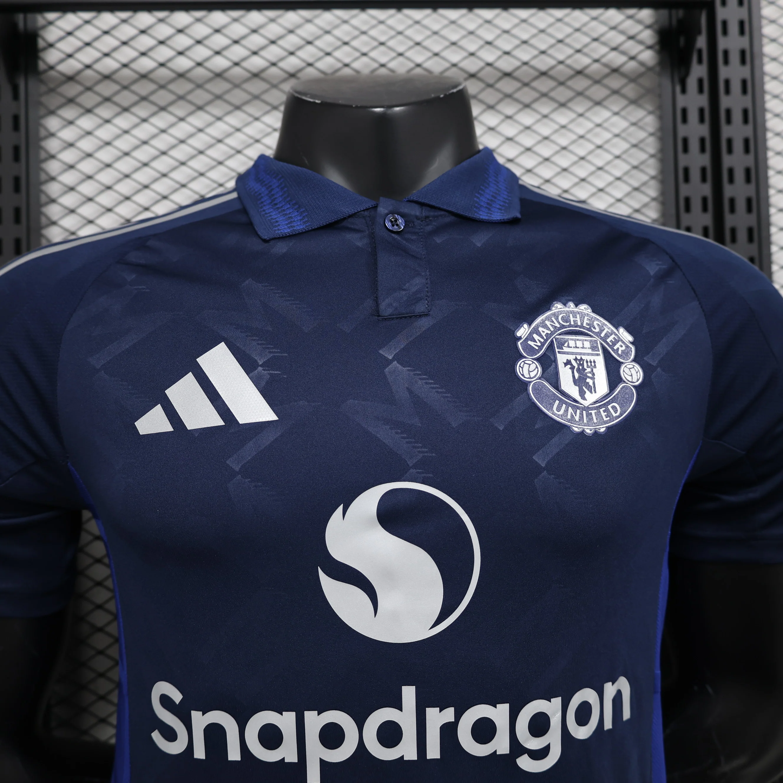 CAMISA VERSO PLAYER MANCHESTER UNITED 24/25 ALTERNATIVA