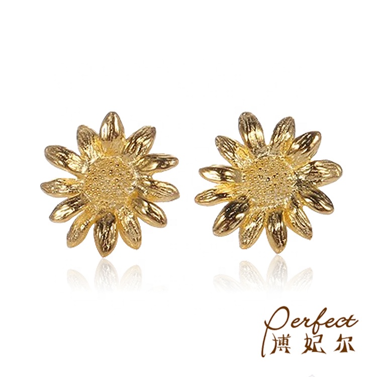 Beautiful Daisy Flower 925 Sterling Silver Gold Plated Stud Earrings for Girls