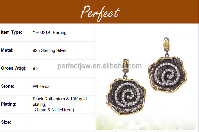 Flower Design Thailand Handmade 925 Sterling Silver Stud Earrings with White Zircon