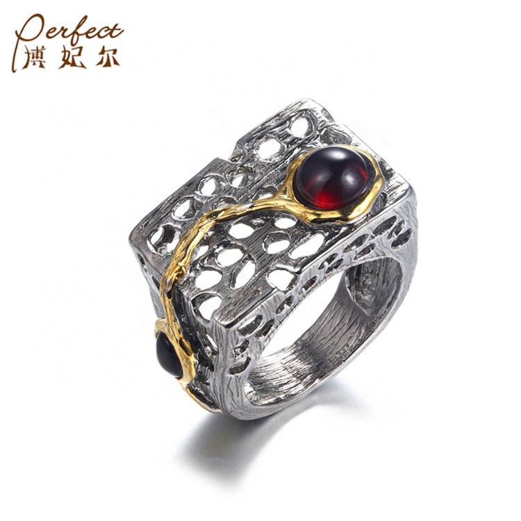 Private Order Gold Plated 925 Sterling Silver Retro Hollow Garnet Ring