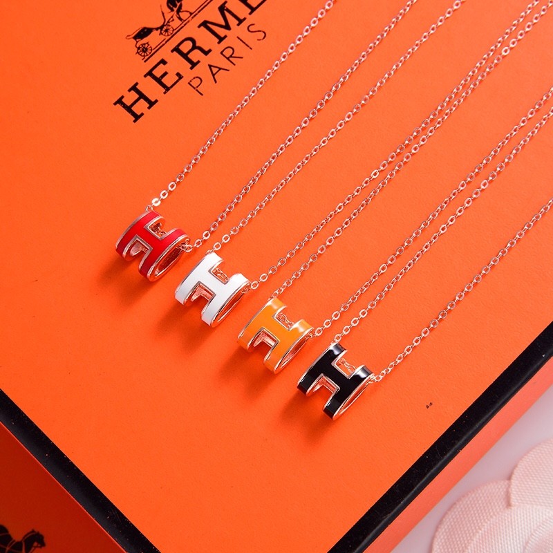 Hermes necklace