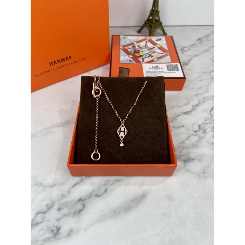Hermes necklace