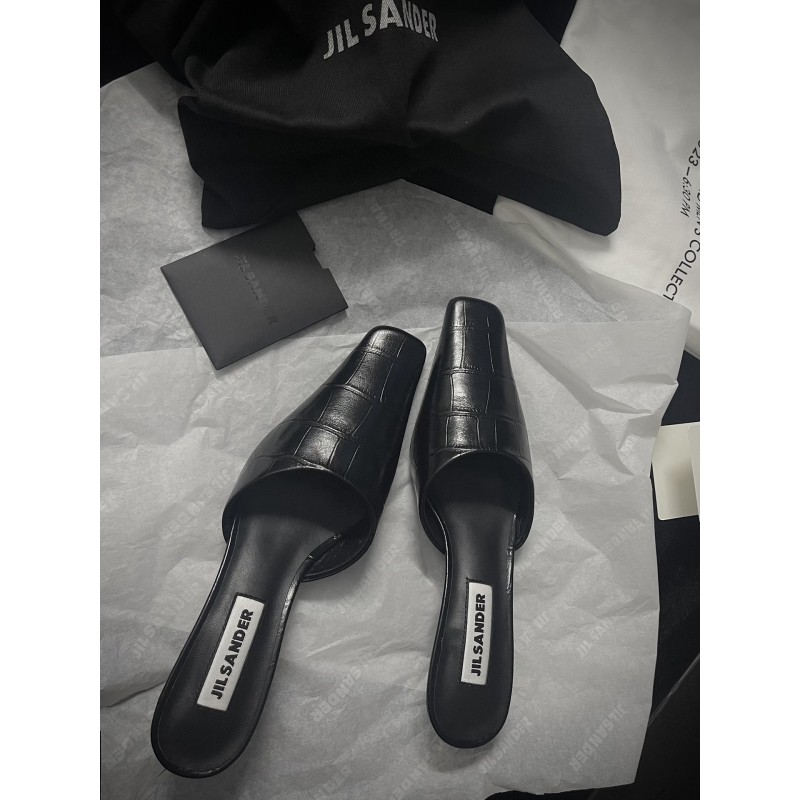 ππ’π₯ π¬ππ§πππ«ο½ππππ/ππ π§ππ° ππ fashionable slippers