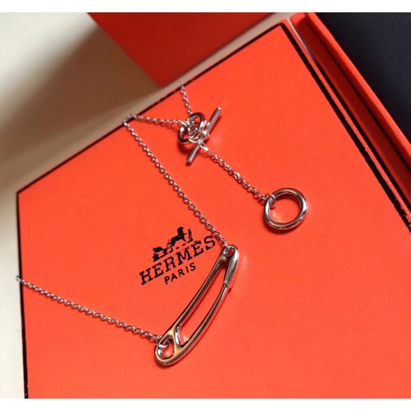 Hermes necklace