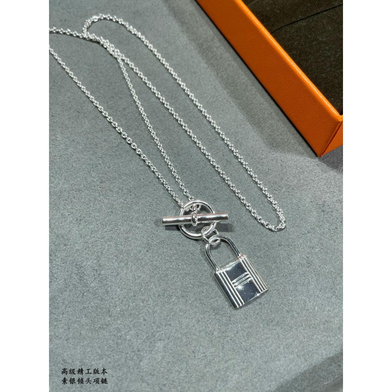 Hermes necklace