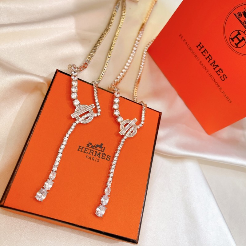 Hermes necklace