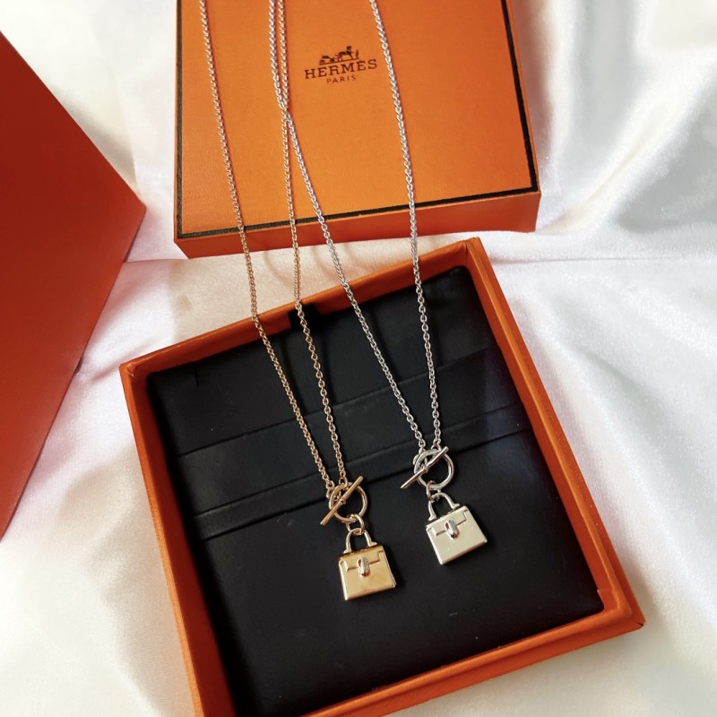 Hermes necklace