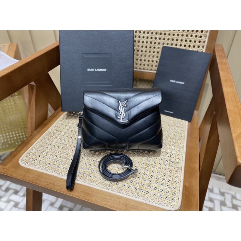 SAINT LAURENT π³πππ³ππ #467072.Original leather.JD