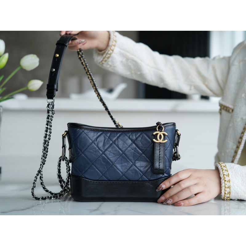 𝗖𝗵𝗮𝗻𝗲𝗹 𝗚𝗮𝗯𝗿𝗶𝗲𝗹𝗲❥ classic stray bag Italy 🇮🇹 "Montebello" original cowhide:Small Black and Blue
