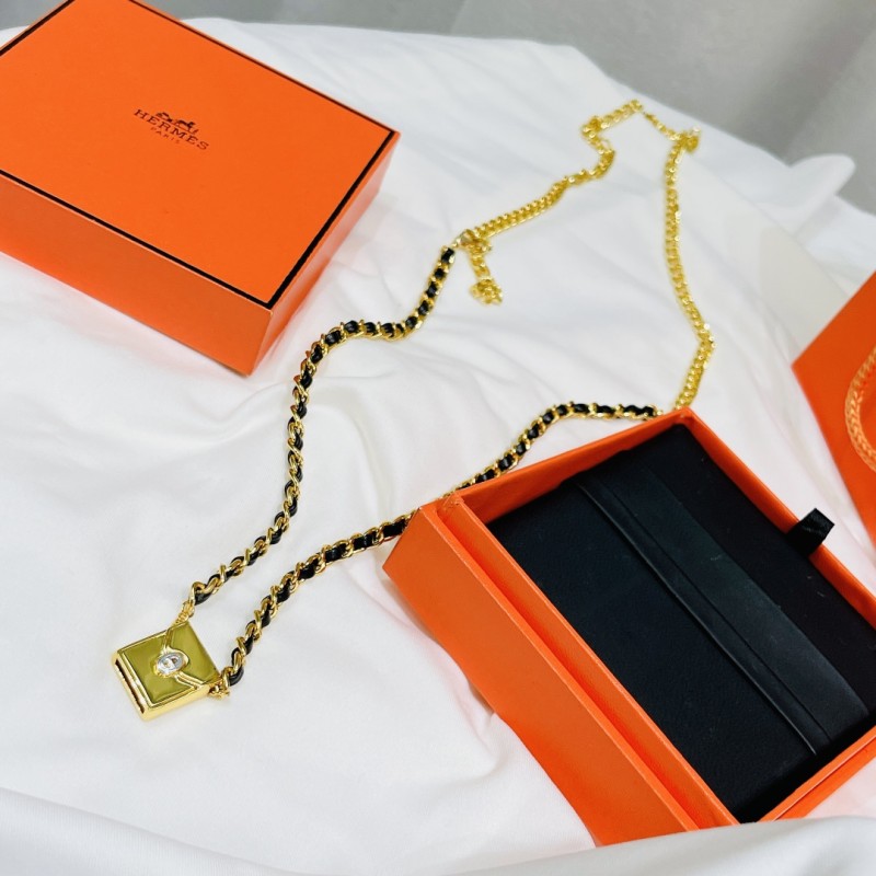 Hermes necklace