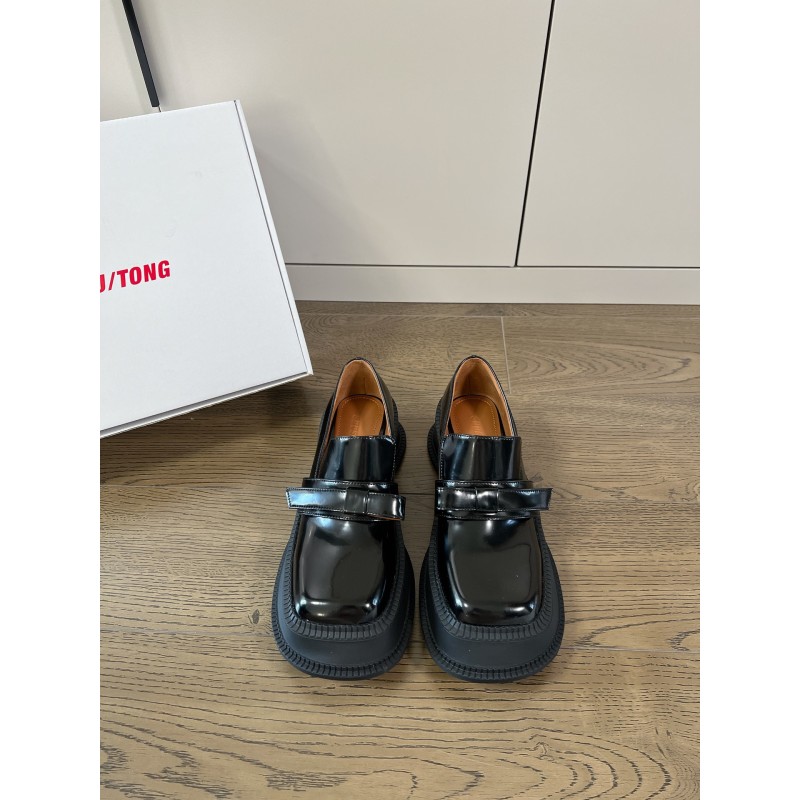 𝐒𝐇𝐔𝐒𝐇𝐔𝐓𝐎𝐍𝐆|𝟐𝟎𝟐𝟑/𝐒𝐒 𝐧𝐞𝐰 Exclusive niche SHUSHU/TONG 23/thick-soled Mary Jane bow loafers
