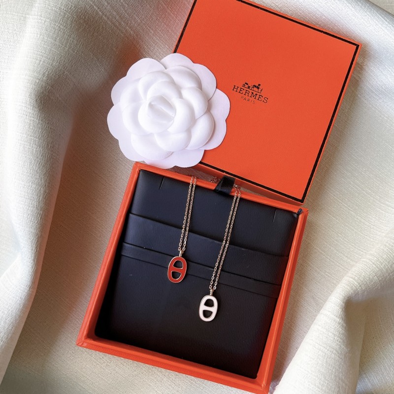 Hermes necklace