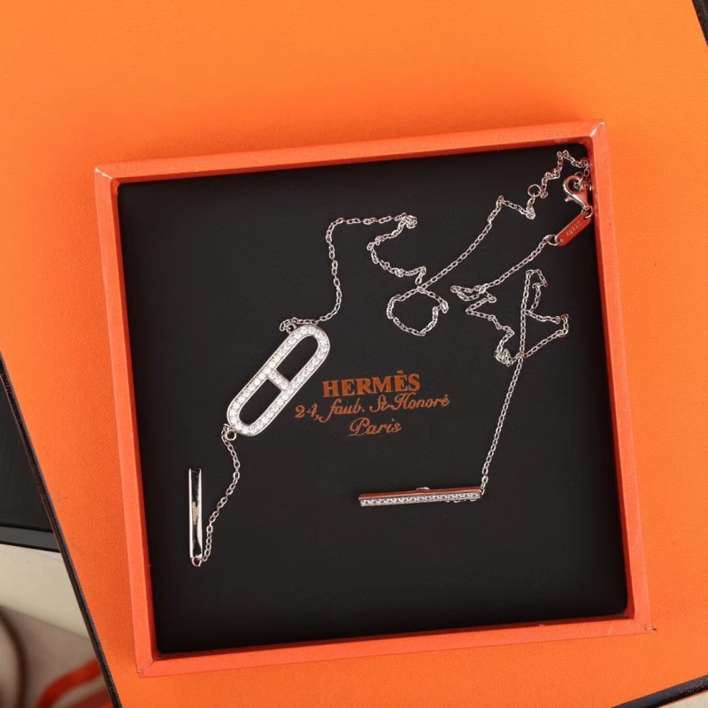 Hermes necklace