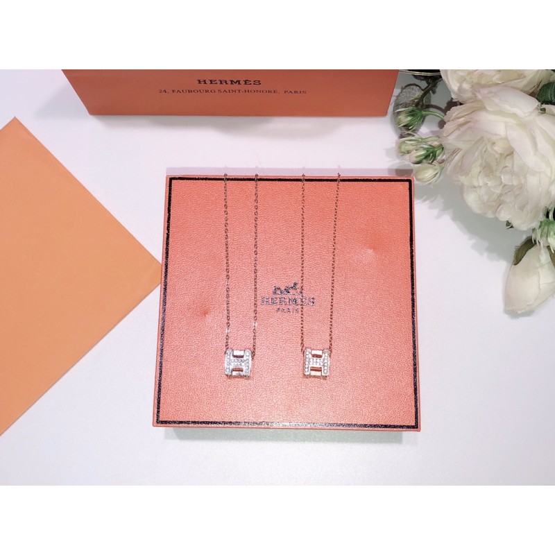 Hermes necklace