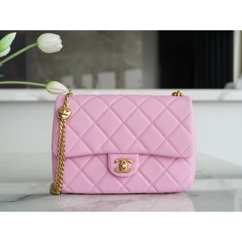 𝗖𝗛𝗔𝗡𝗘𝗟✦𝗖𝗹𝗮𝘀𝘀𝗶𝗰 𝗙𝗹𝗮𝗽 23P Spring/Summer New Love Heart Adjustable Buckle Large Pink
