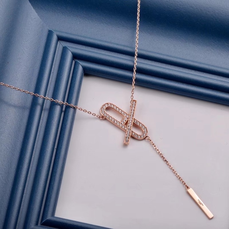Hermes necklace
