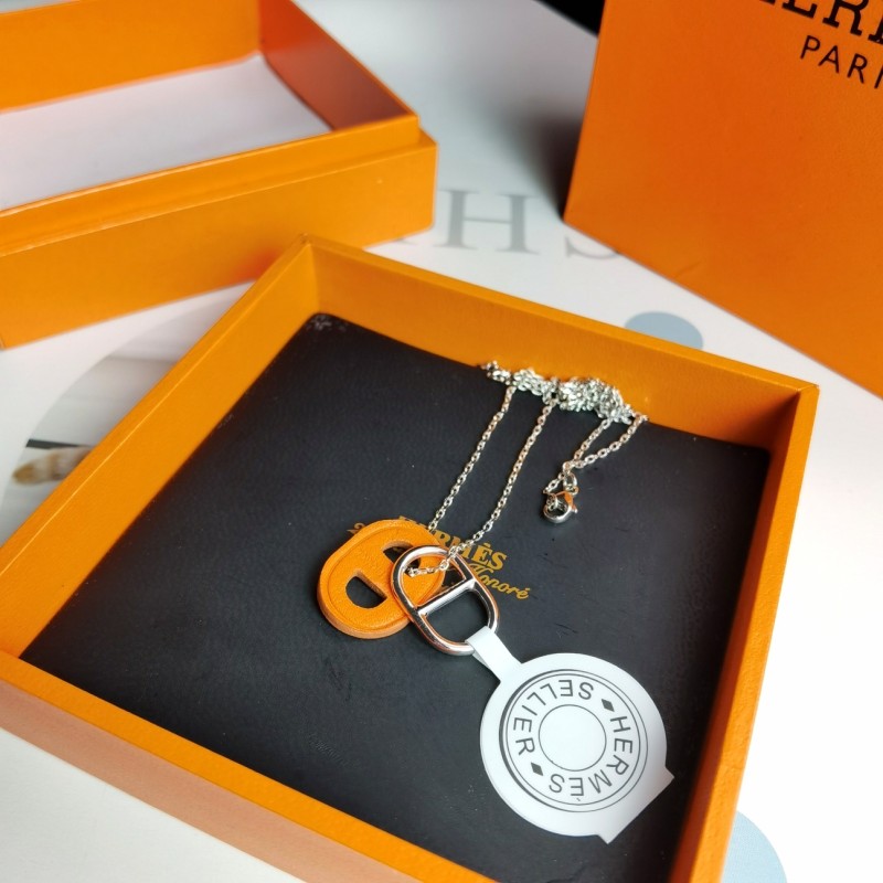 Hermes necklace