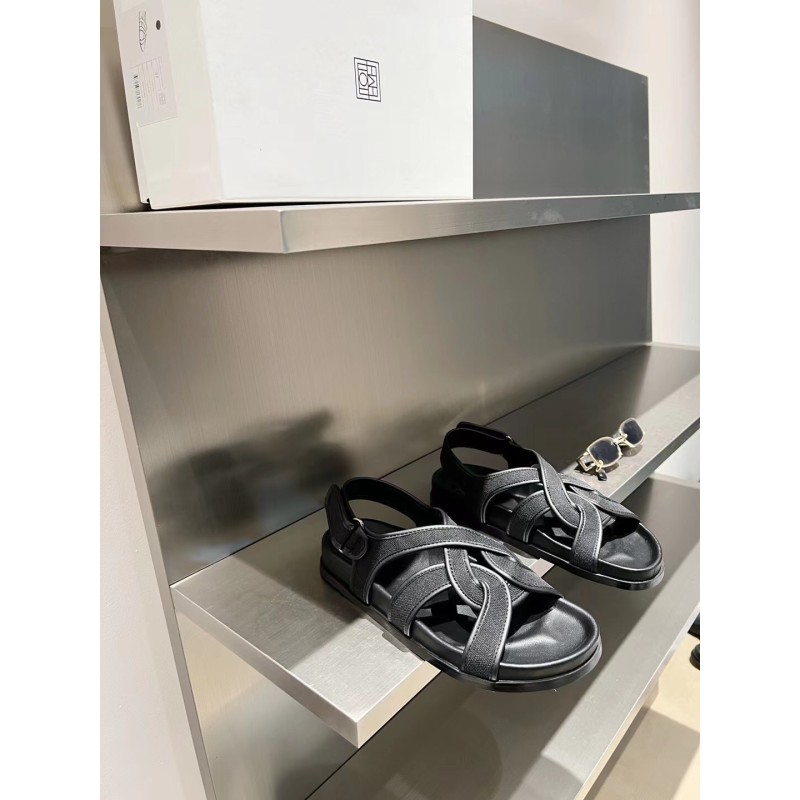 Toteme | 𝟐𝟎𝟐𝟏/𝐒𝐒 𝐧𝐞𝐰 Minimalist style toteme 2022/aw retro Roman sandals