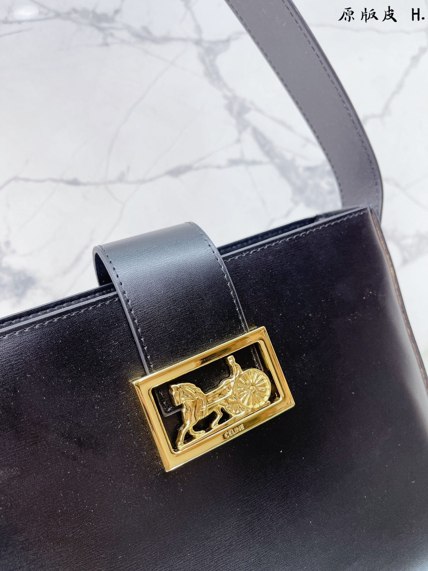 Celine of 83223586265 layers skin is alar bag fashionable dress lies fallow not to carry dress dimension 2623cm