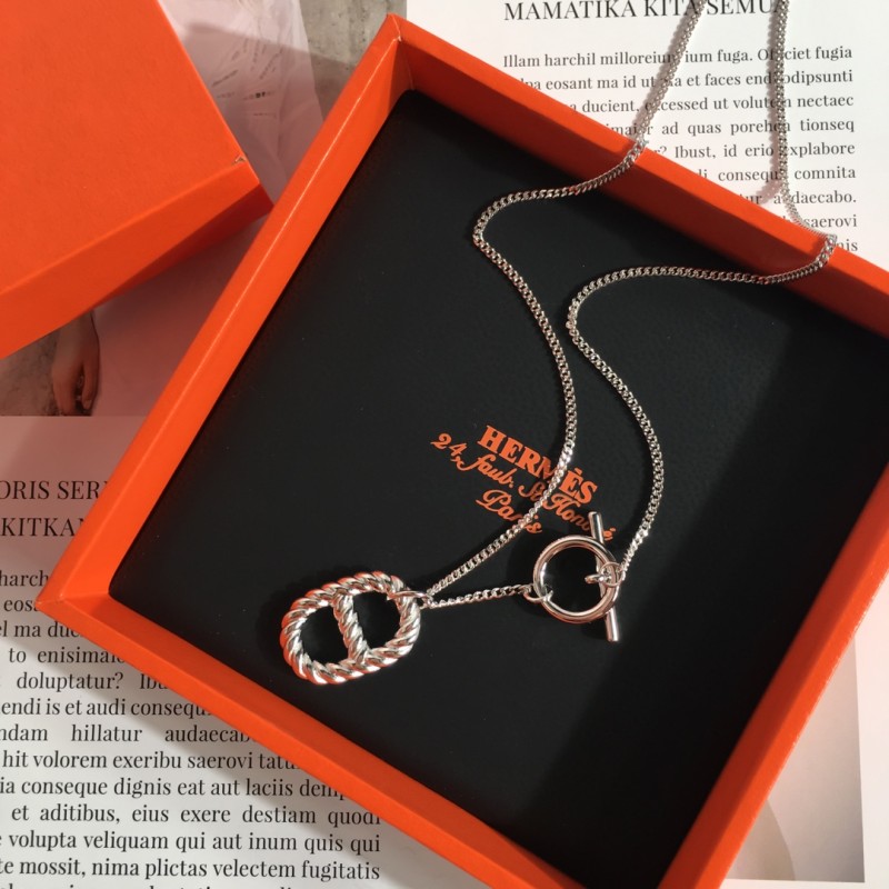 Hermes necklace