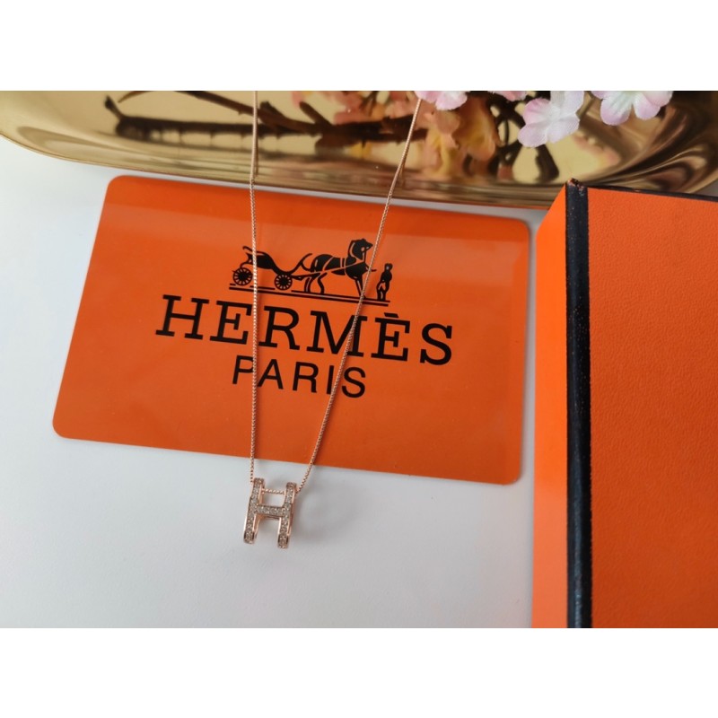 Hermes necklace