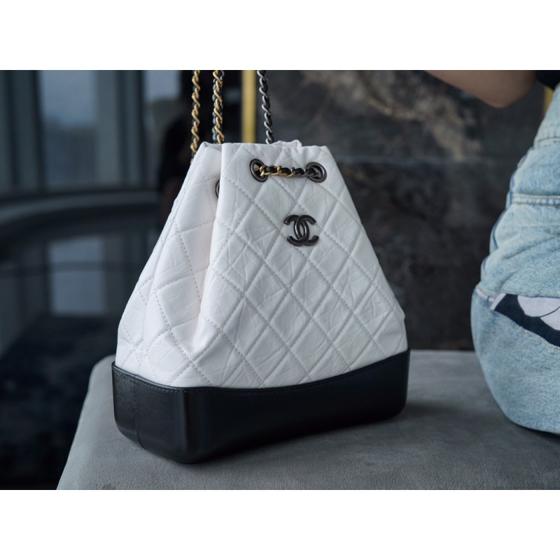 𝗖𝗵𝗮𝗻𝗲𝗹𝗚𝗮𝗯𝗿𝗶𝗲𝗹𝗲❥vagrancyBackpack Italy 🇮🇹 "Montebello" original tire cowhide:Small🖤🤍 Black and white