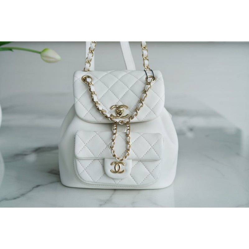 𝗖𝗛𝗔𝗘𝗡𝗟✦Italy 🇮🇹Original Lambskin🐑 𝟮𝟮𝗔New 𝐃𝐮𝐦𝐚Backpack Sheepskin White➿