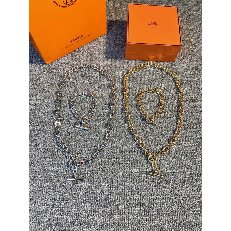 Hermes necklace