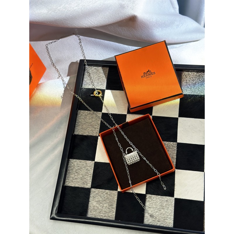 Hermes necklace