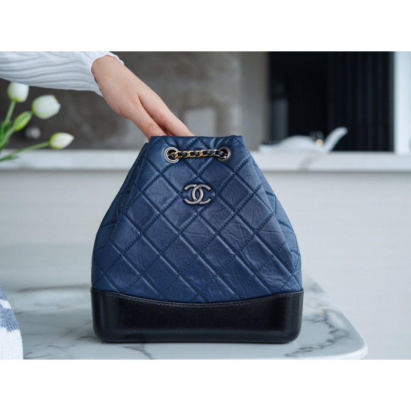 𝗖𝗵𝗮𝗻𝗲𝗹𝗚𝗮𝗯𝗿𝗶𝗲𝗹𝗲❥vagrancyBackpack Italy 🇮🇹 "Montebello" original tire cowhide:Small💙🖤Blue and Black