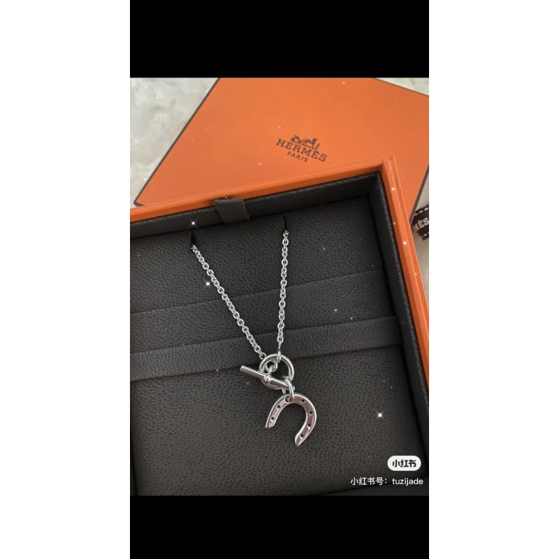 Hermes necklace