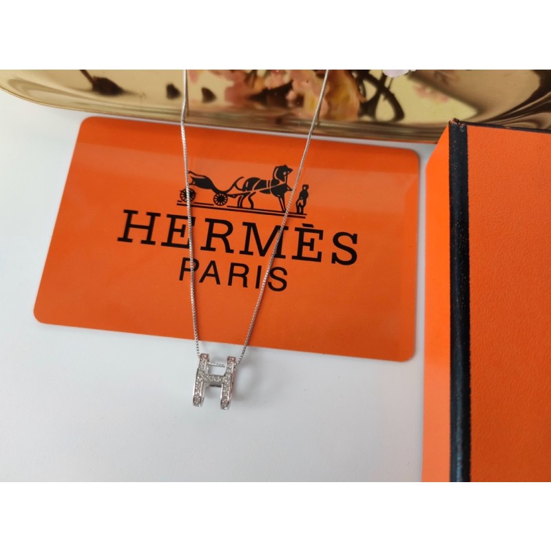 Hermes necklace