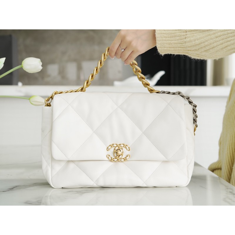 𝗖𝗛𝗔𝗡𝗘𝗟 ❶❾ 𝗕𝗔 𝗚 Original lambskin series ❥ Genuine leather ❥ Medium ❥ Snow White 👰♀️