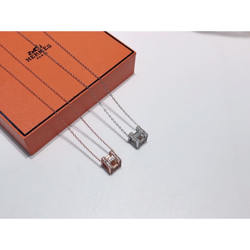 Hermes necklace