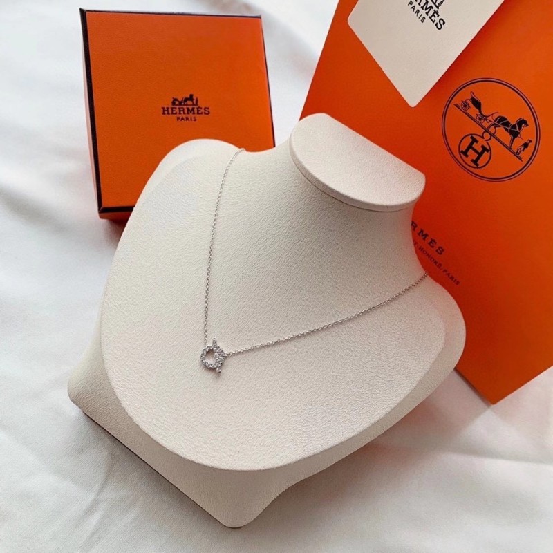 Hermes necklace