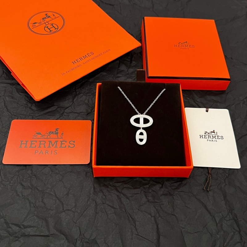 Hermes necklace