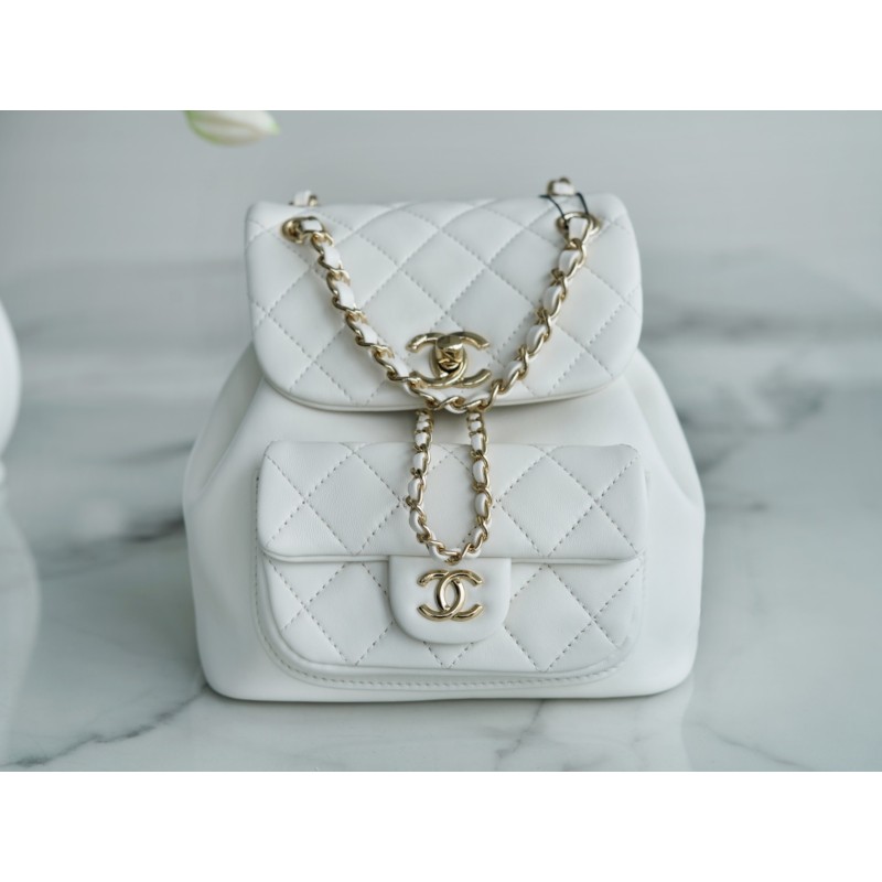 𝗖𝗛𝗔𝗘𝗡𝗟✦Italy 🇮🇹Original Lambskin🐑 𝟮𝟮𝗔New 𝐃𝐮𝐦𝐚Backpack Sheepskin White➿