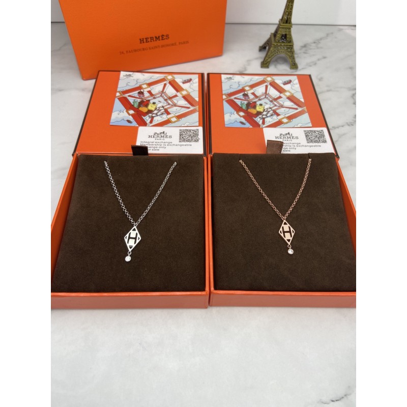 Hermes necklace