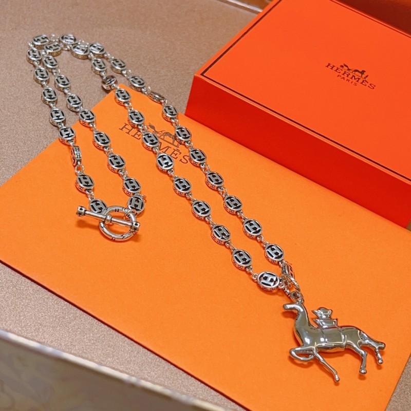 Hermes necklace