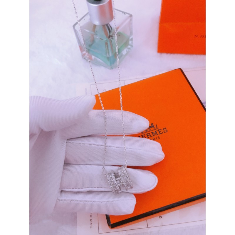 Hermes necklace
