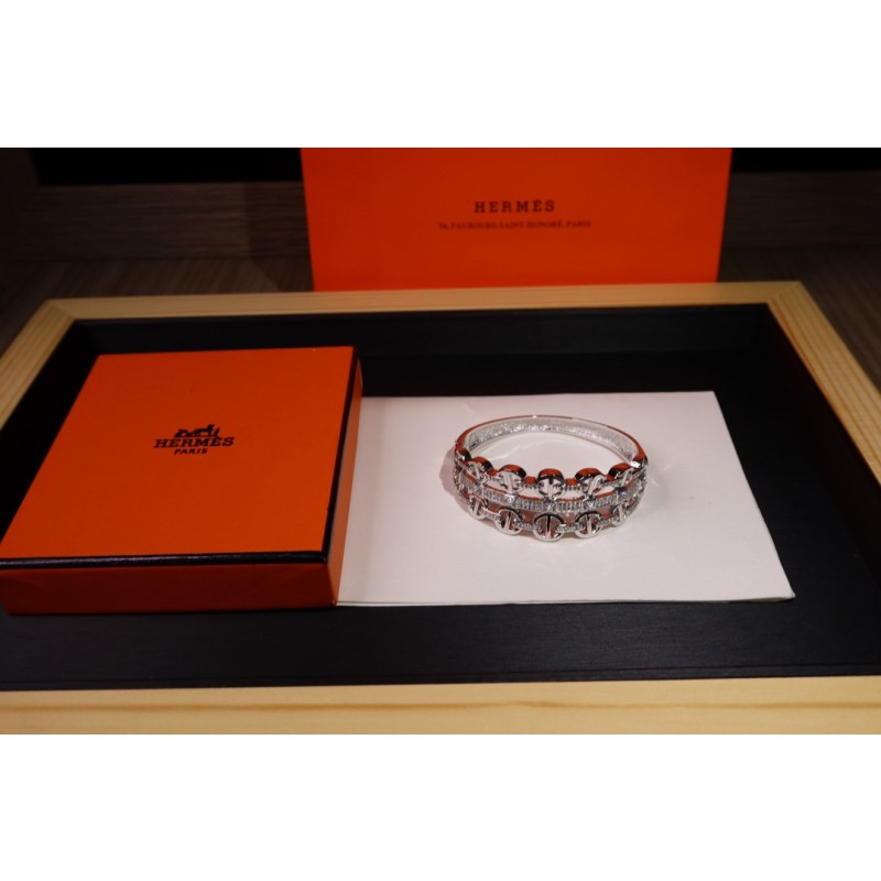 Hermes bracelet