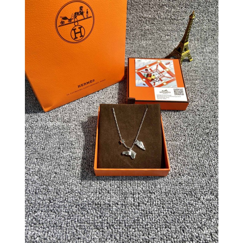 Hermes necklace