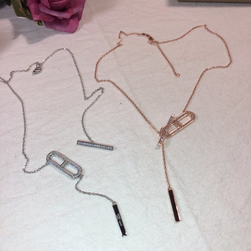 Hermes necklace