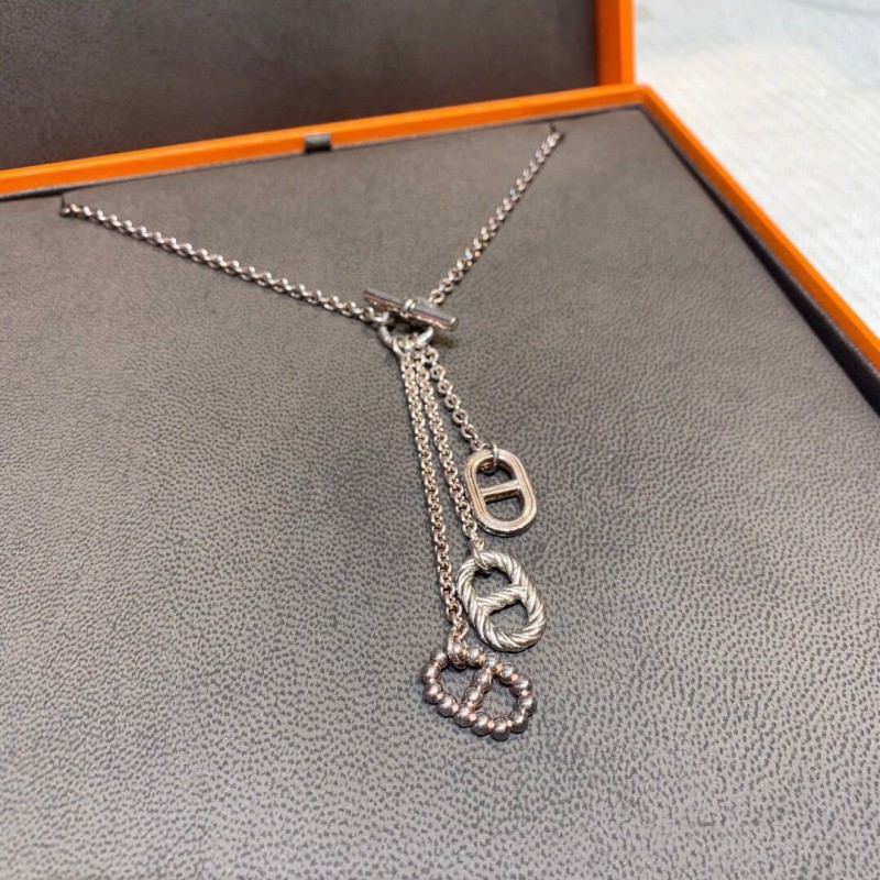 Hermes necklace
