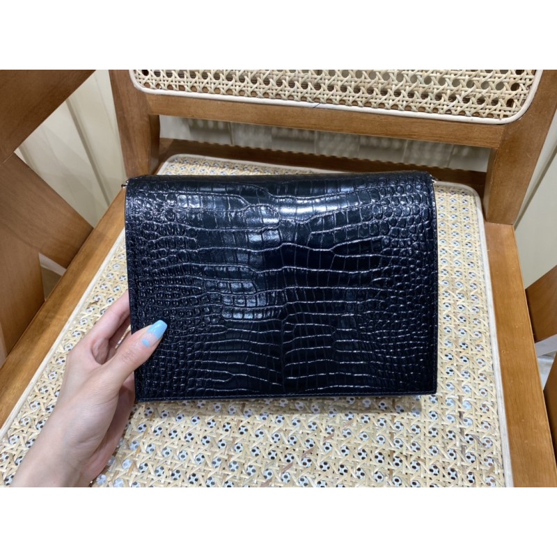SAINT LAURENT βͺοΈπͺππππππ
ππβͺοΈ532750 original crocodile pattern.