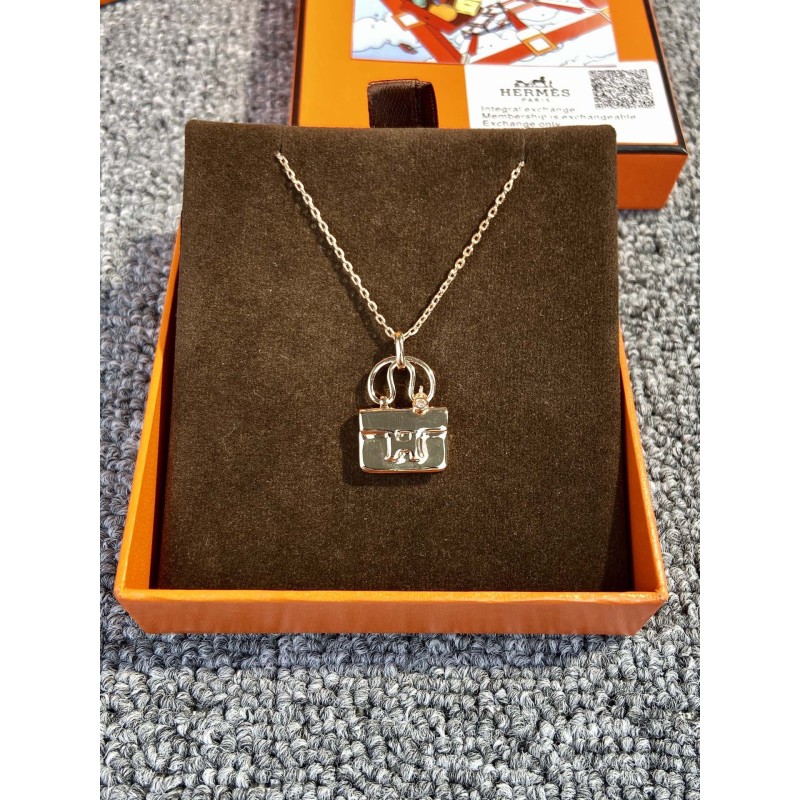 Hermes necklace