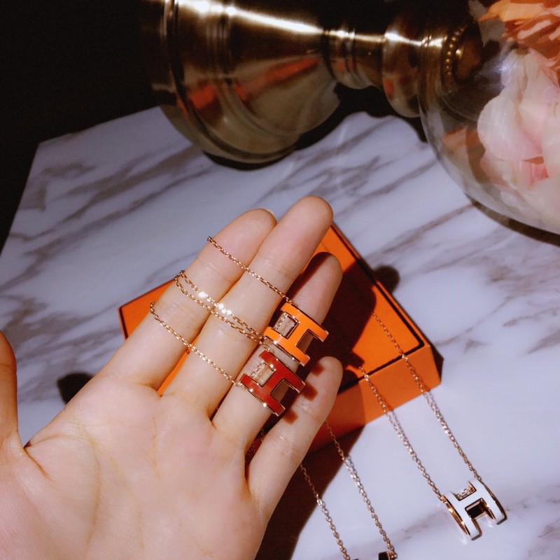 Hermes necklace